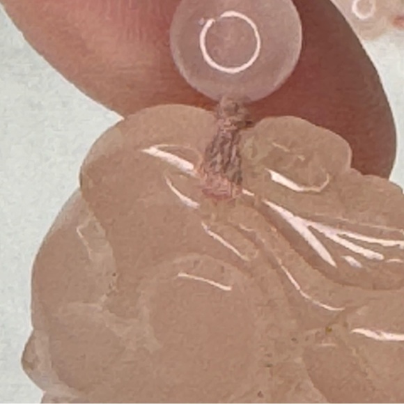 Vintage Hand Knotted Rose Quartz Necklace With Large Carved Peach Pendant - Picture 2 of 11